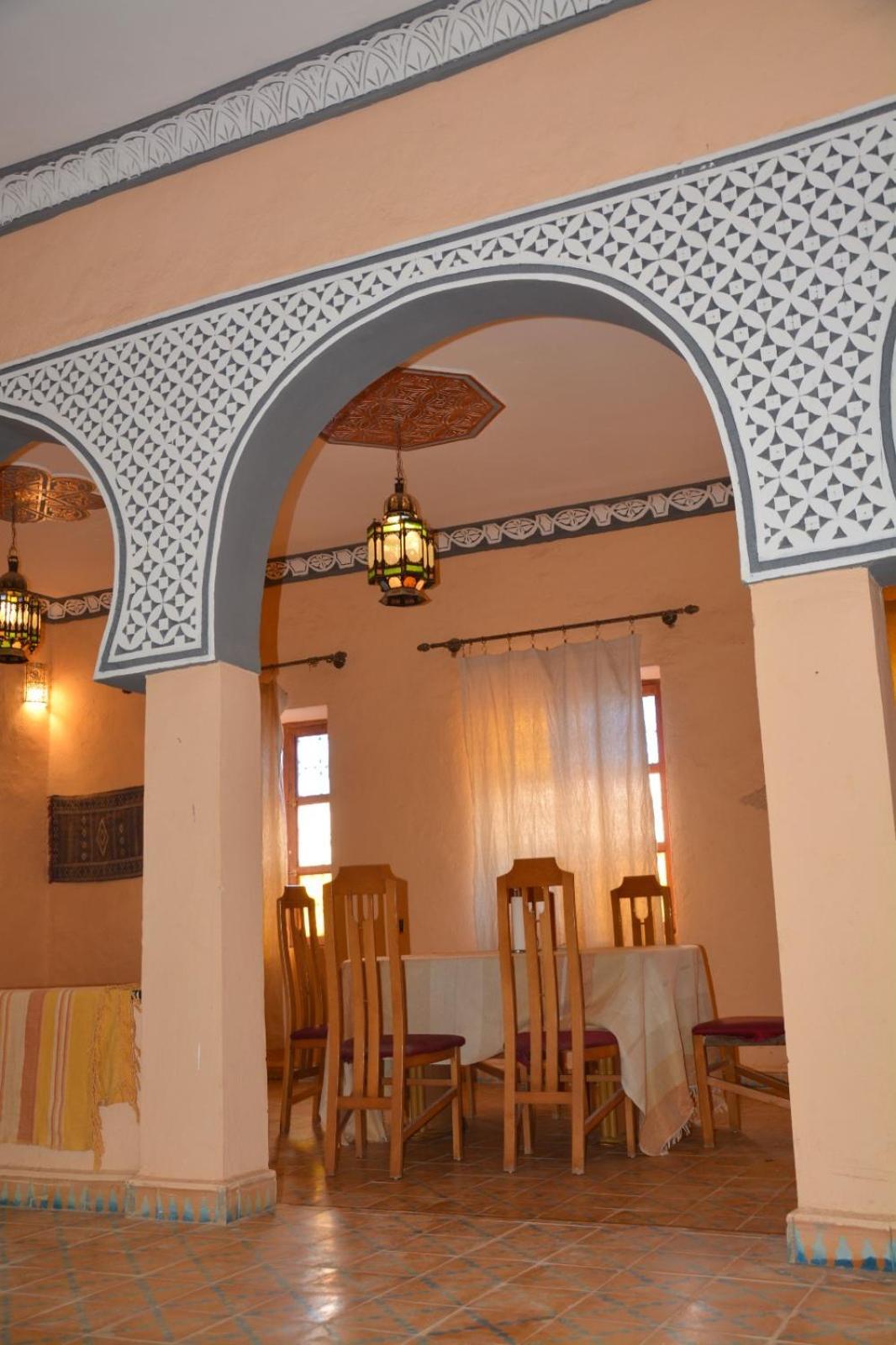 Отель Sahara House Мерзуга Экстерьер фото