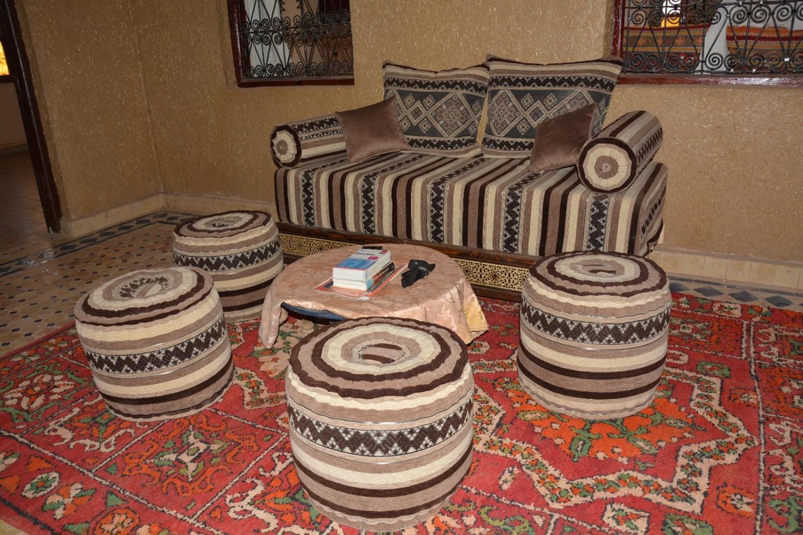 Отель Sahara House Мерзуга Экстерьер фото