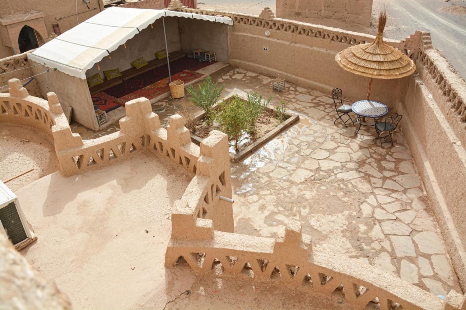 Отель Sahara House Мерзуга Экстерьер фото