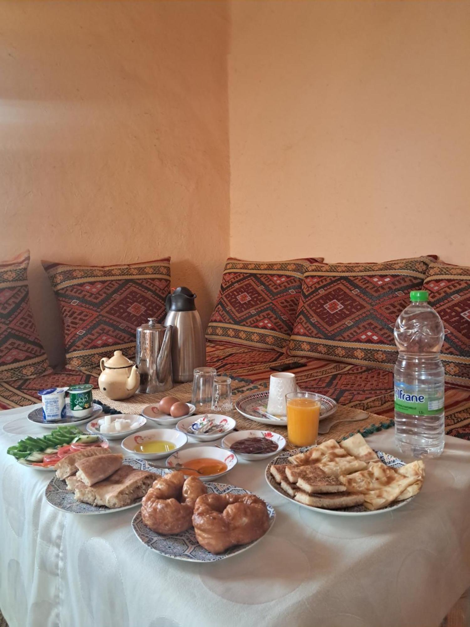 Отель Sahara House Мерзуга Экстерьер фото